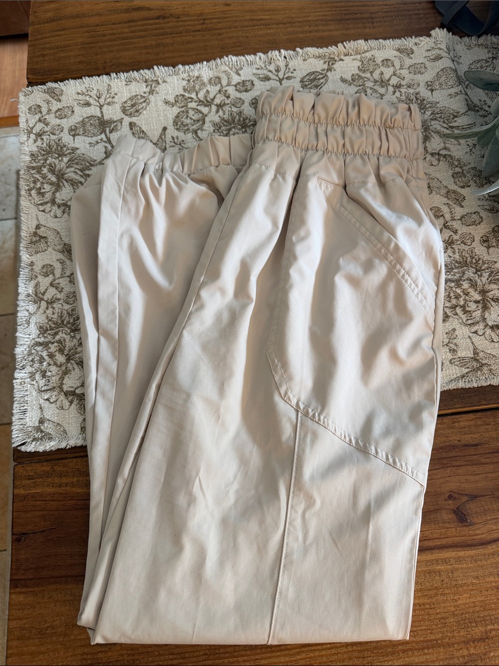 Women’s Casual Pants - Beige